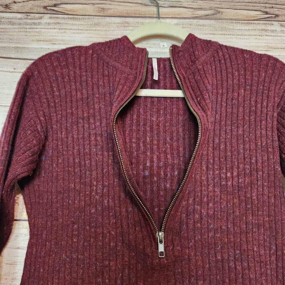 Free People Purple Ribbed Hooded Quarter Zip Wool Blend Sweater Top Size Medium - Picture 8 of 16
